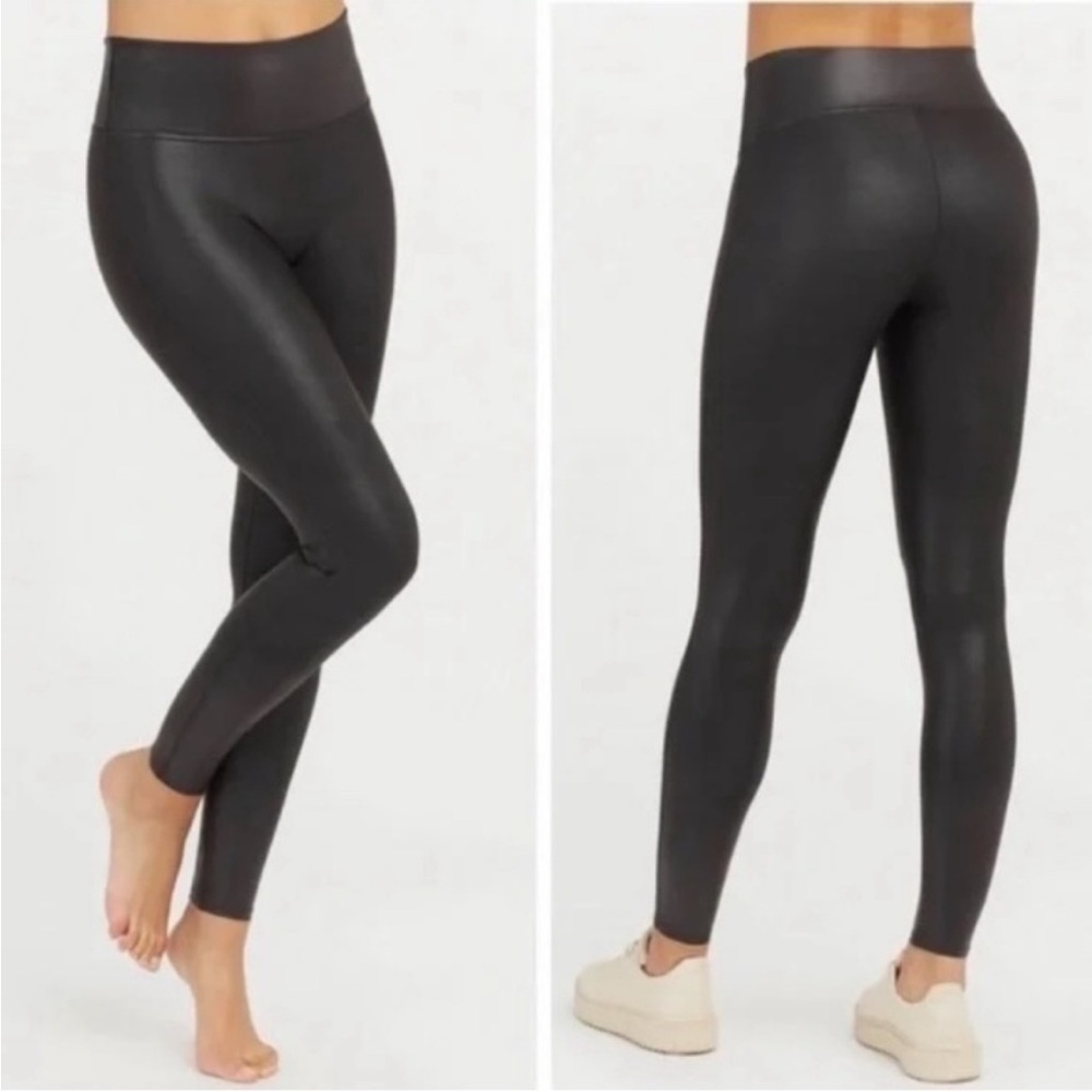 SPANX Black Faux Leather Shaping Leggings, size M petite yoga